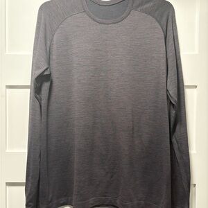 lululemon athletica Men's Charcoal w/ red blue accents Long Sleeve Tee